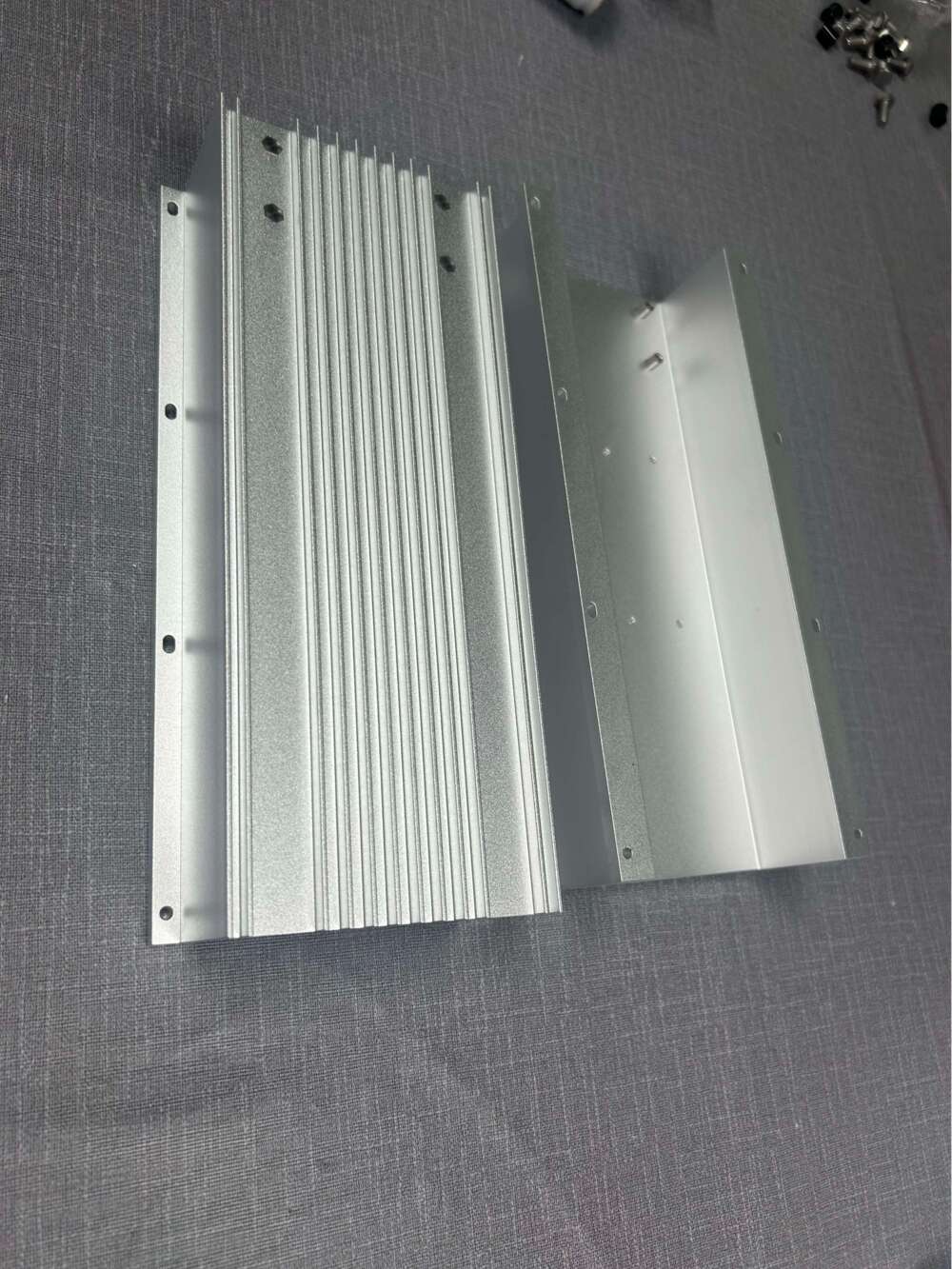 Silver anodized heatsink